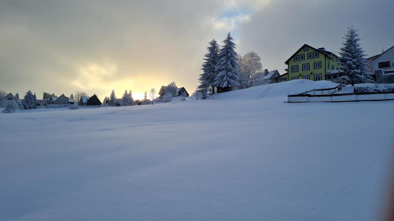 Hotel Schöne Aussicht 3*